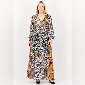 NWT Spy Zone Exchange Women’s Allover print maxi dress SZ M